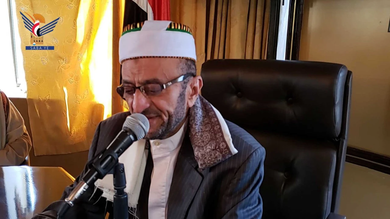 رئيس اللجنة العليا للانتخابات يعزّي الرئيس المشاط في وفاة والدته الكريمة