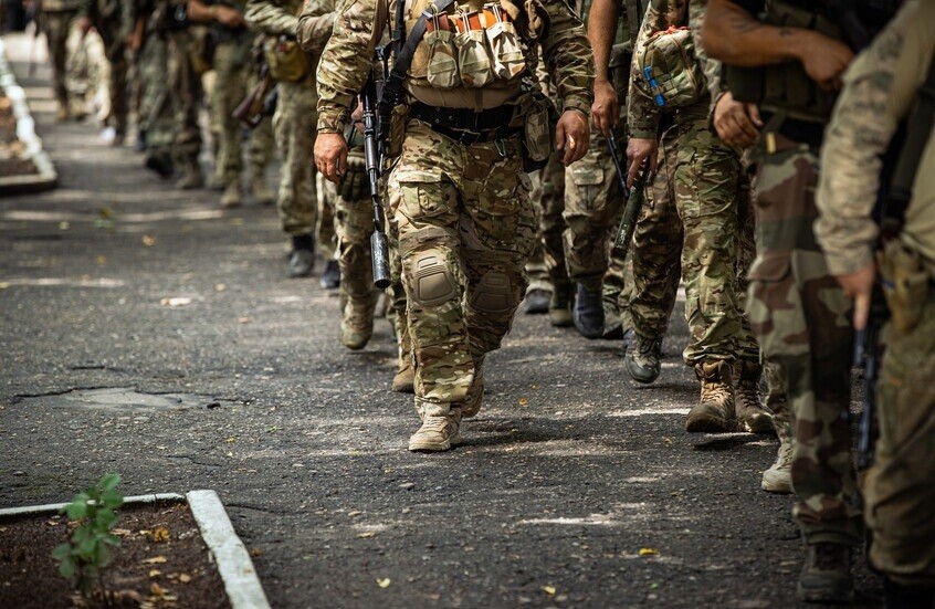 المانيا وبولندا ترفض..ماكرون: 26 دولة ستنشر قوات في أوكرانيا بعد وقف إطلاق النار