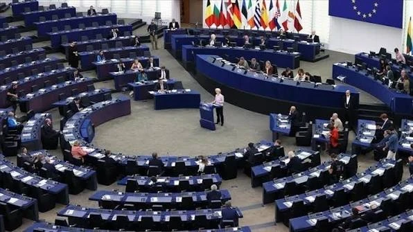 عضوة بالبرلمان الأوروبي: معظم حكومات أوروبا لا تزال تزود "إسرائيل" بالأسلحة لقتل المدنيين والأطفال بغزة