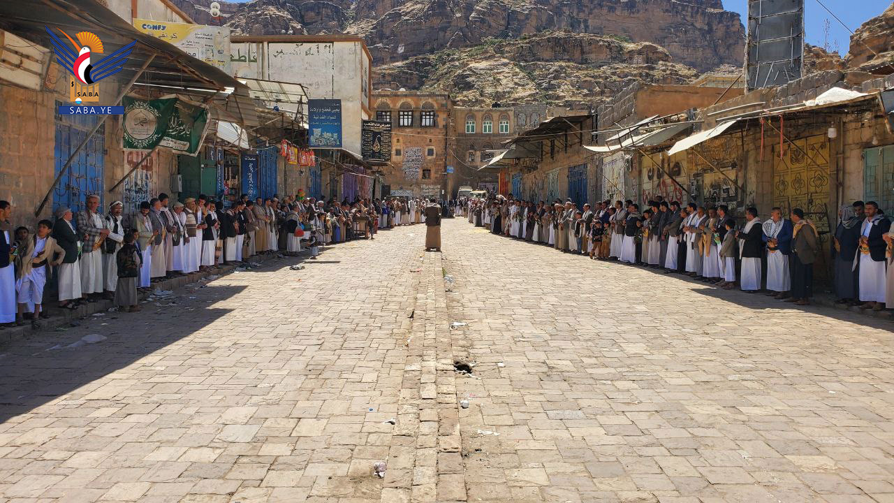 وقفات جماهيرية في المحويت تنديدا باستمرار جرائم الكيان الصهيوني في غزة