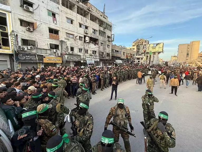 ترقب للدفعة الثانية من تبادل الأسرى وعودة النازحين لشمال غزة