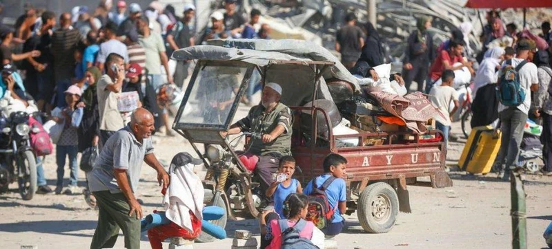 "الإعلامي الحكومي" بغزة: الفلسطينيون يرفضون النزوح القسري والعدو يؤكد أنه سيكون بلا عودة
