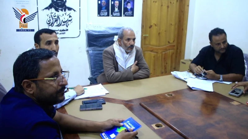 لجنة مناقصات الضالع تناقش المشاريع المنجزة والمتعثرة