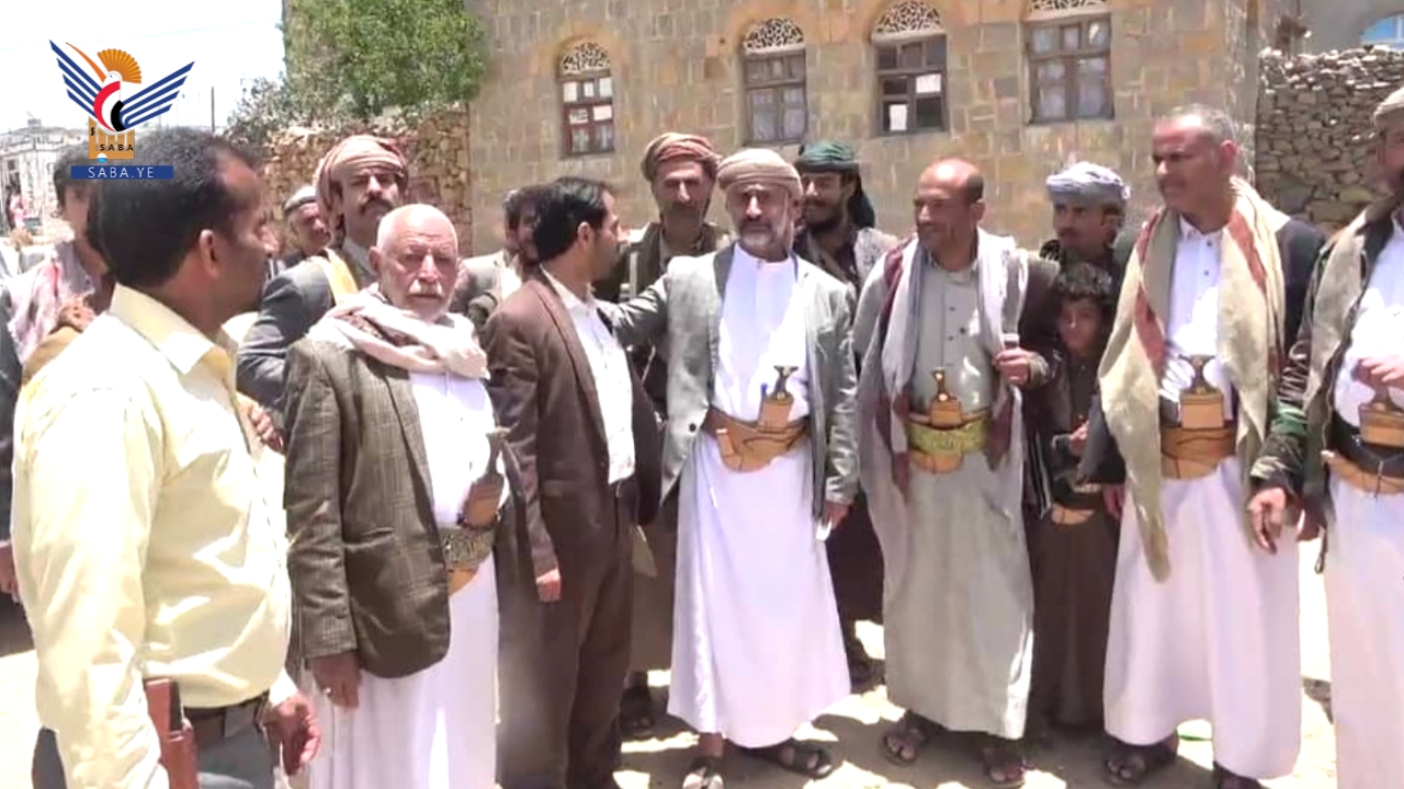 محافظ المحويت يتفقد سير العمل في مستشفى الطويلة الريفي محافظ المحويت يتفقد سير العمل في مستشفى الطويلة الريفي