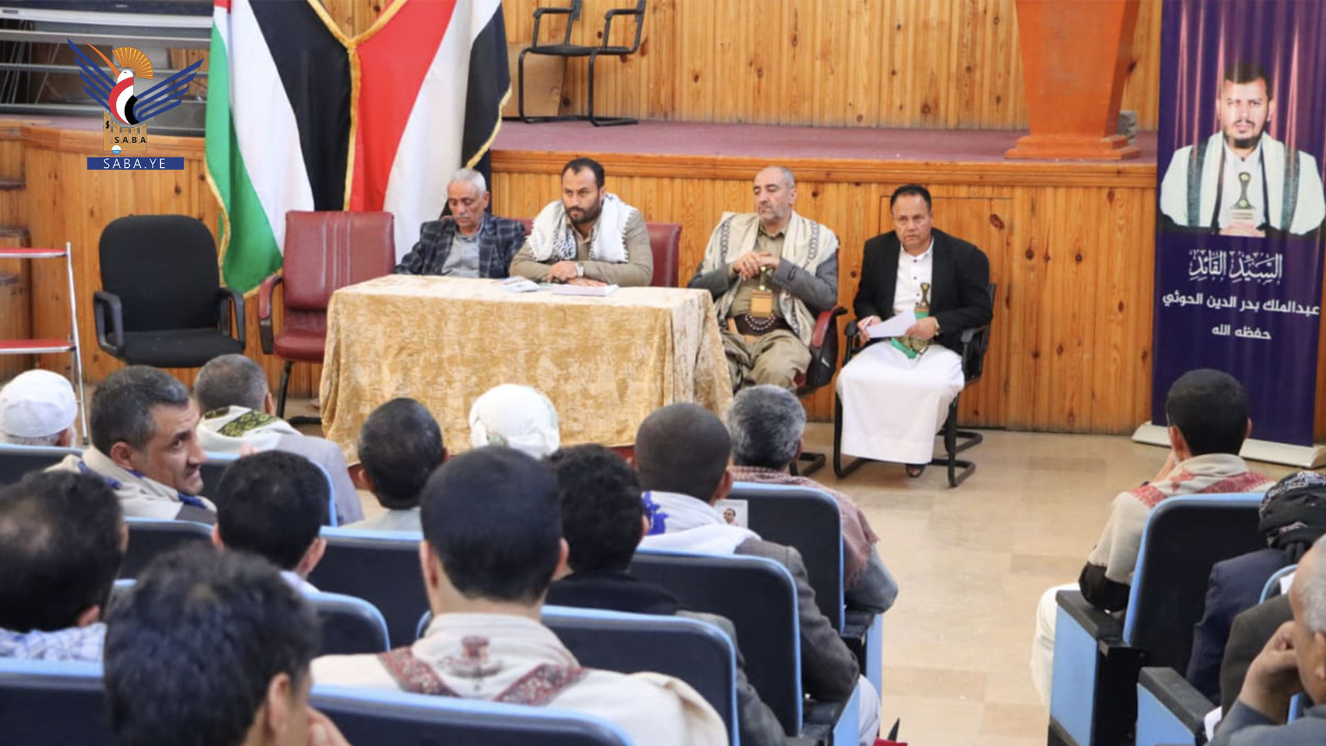 مناقشة دور الخطباء والمرشدين في تنفيذ الأنشطة الرمضانية والتوعوية بمديرية الثورة