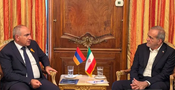 بزشكيان: سياسة إيران الأساسية هي توسيع التعاون مع دول الجوار والمنطقة