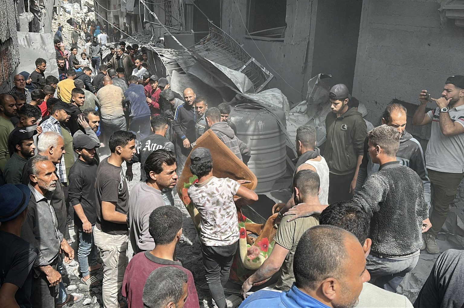 تواصل حرب الإبادة: ارتفاع ضحايا "مجزرة الشجاعية" إلى 38 شهيدا
