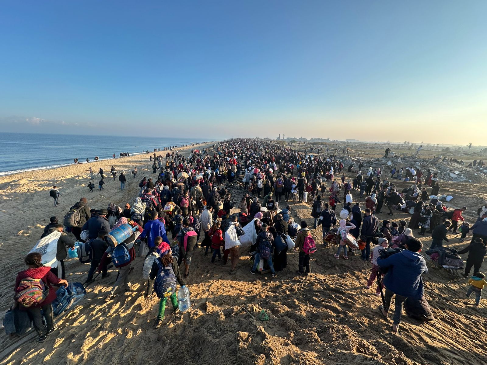 عودة النازحين إلى غزة تُفشل مُخططات التهجير القسري