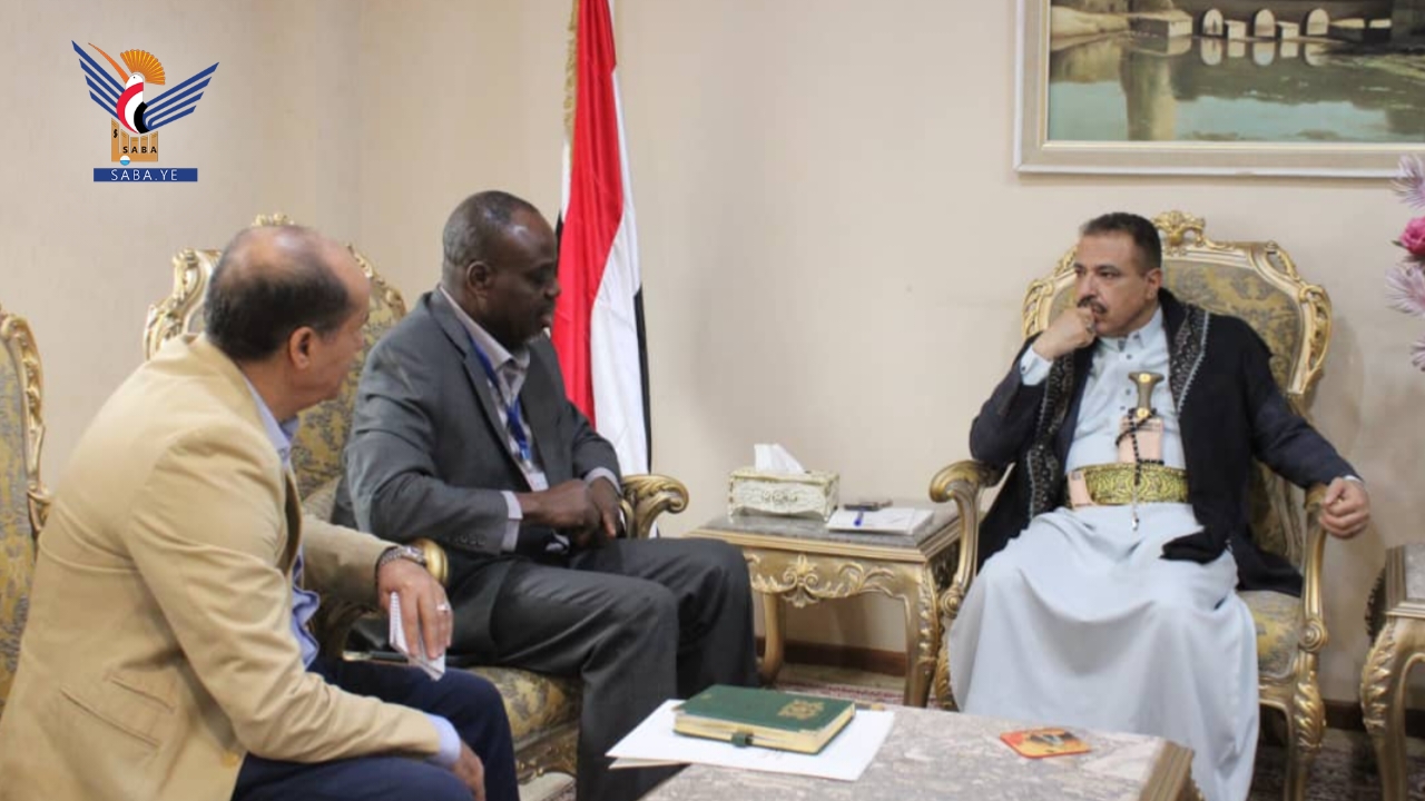 وزير الخارجية يلتقي مدير مكتب الأمن والسلامة للأمم المتحدة بصنعاء