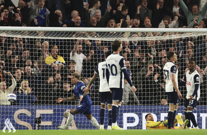 تشيلسي يطيح بتوتنهام ويستعيد المركز الرابع في"البريميرليغ"