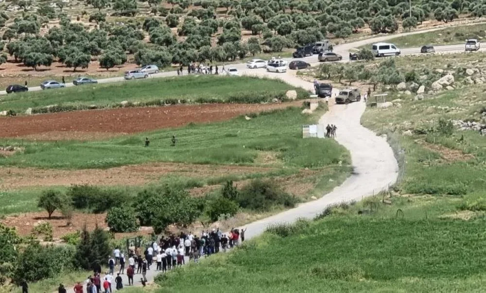مستوطنون يعتدون على الفلسطينيين وممتلكاتهم في الضفة والقدس