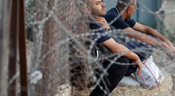 تحذير من دعوات صهيونية لقتل العمال الفلسطينيين خلال توجههم لأماكن عملهم تحذير من دعوات صهيونية لقتل العمال الفلسطينيين خلال توجههم لأماكن عملهم