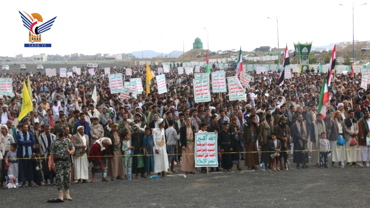  96 ساحة كبرى ​​في تعز تحتفي بالنصر وتؤكد على وحدة الساحات