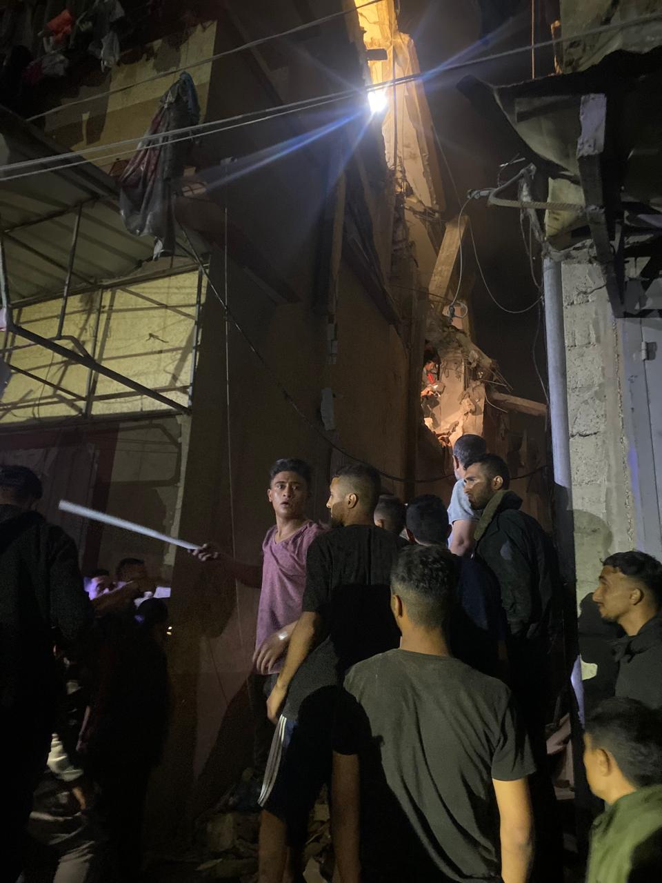 استشهاد سبعة فلسطينيين في غارة صهيونية على "تل السلطان" برفح