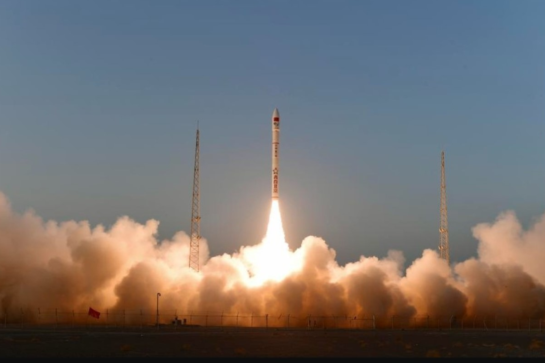 الصين تطلق مجموعة أقمار صناعية جديدة للإنترنت