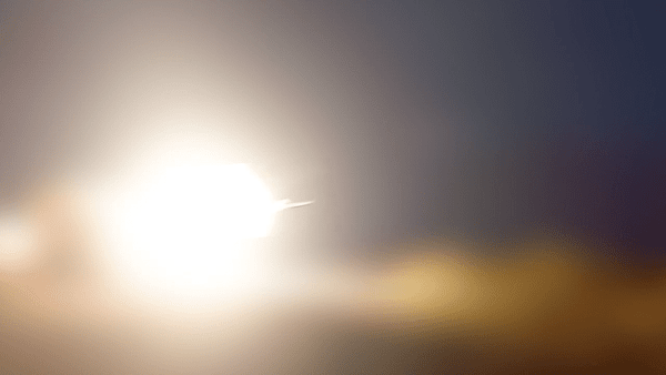 الجيش الإيراني يستهدف مجددا 3 قواعد أمريكية في الكويت