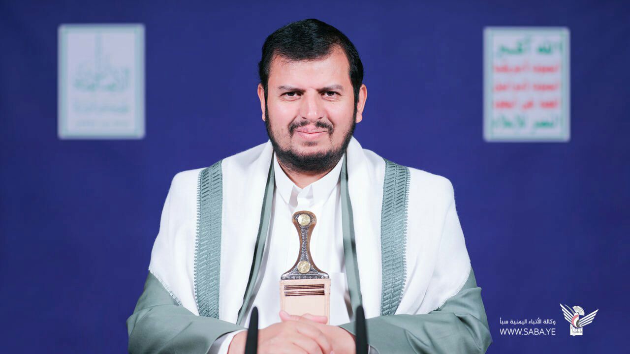 قائد الثورة: قادمون في العام العاشر بقدرات عسكرية متطورة وجيش مؤمن ووعي شعبي غير مسبوق