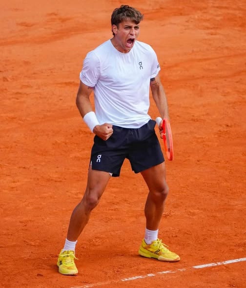 الإيطالي كوبولي يقصي الألماني زفيريف ويتأهل لنهائي بطولة ميونخ للتنس