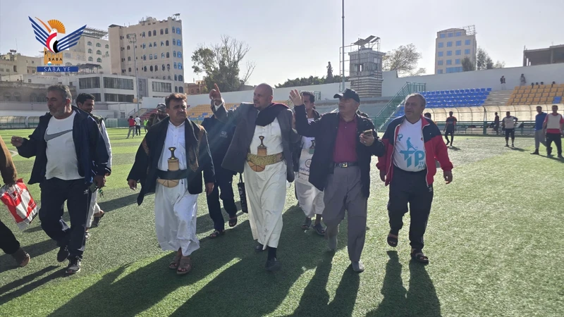 تفقد التجهيزات النهائية لافتتاح ملعب الظرافي في أمانة العاصمة