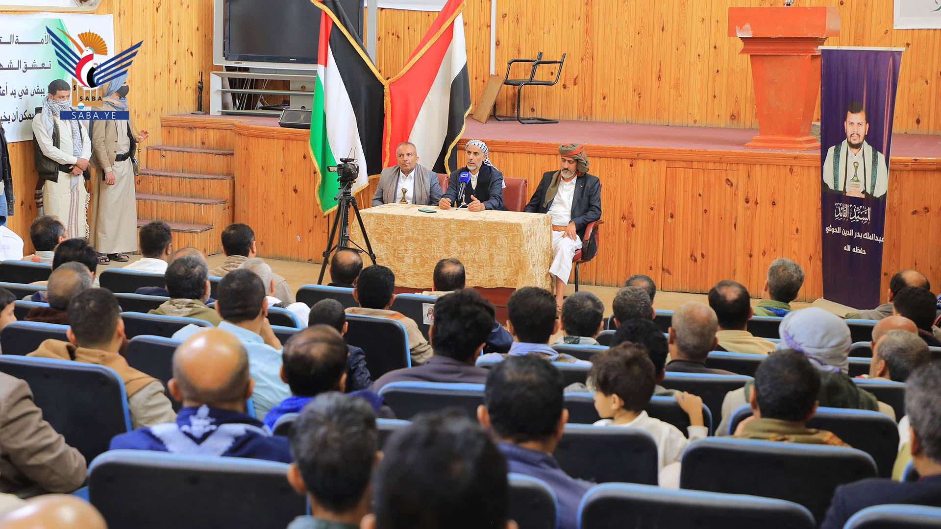  مفتاح يطلًع على مستوى الحضور في عدد من الوزارات بأول أيام رمضان  