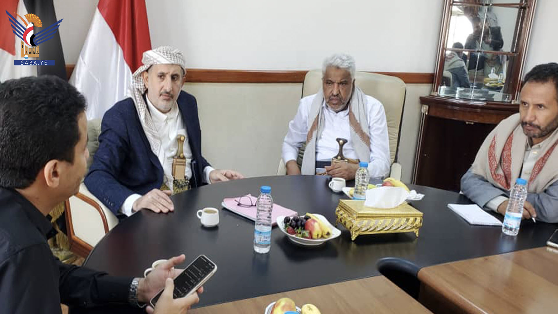 مناقشة التعاون بين وزارتي النفط والمعادن والنقل والأشغال العامة 