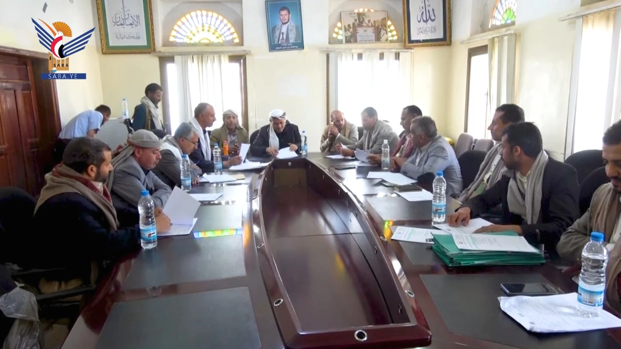 لجنة حوض عمران تستعرض طلبات حفر وتعميق عدد من آبار المياه