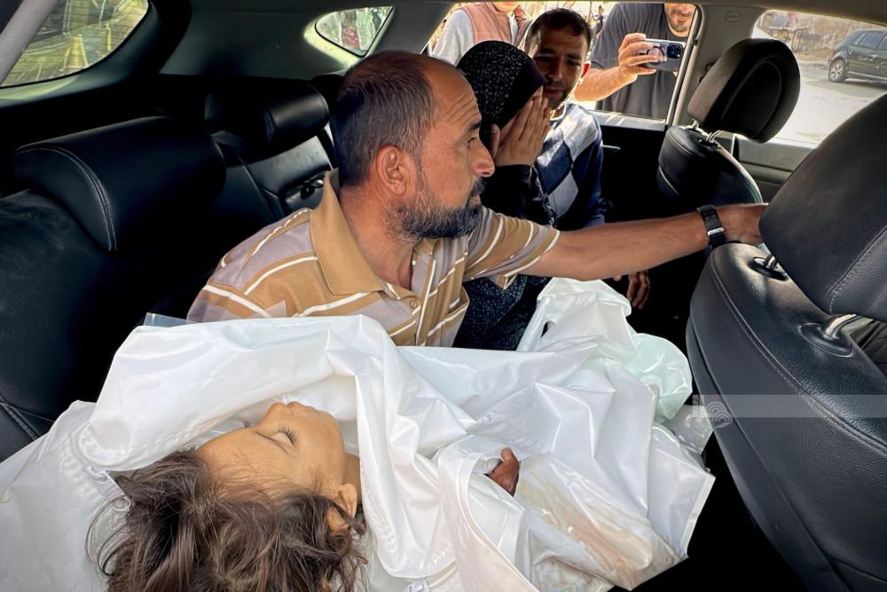 استشهاد 20 فلسطينياً بينهم 9 أطفال بغارتين صهيونيتين على حي التفاح بمدينة غزة