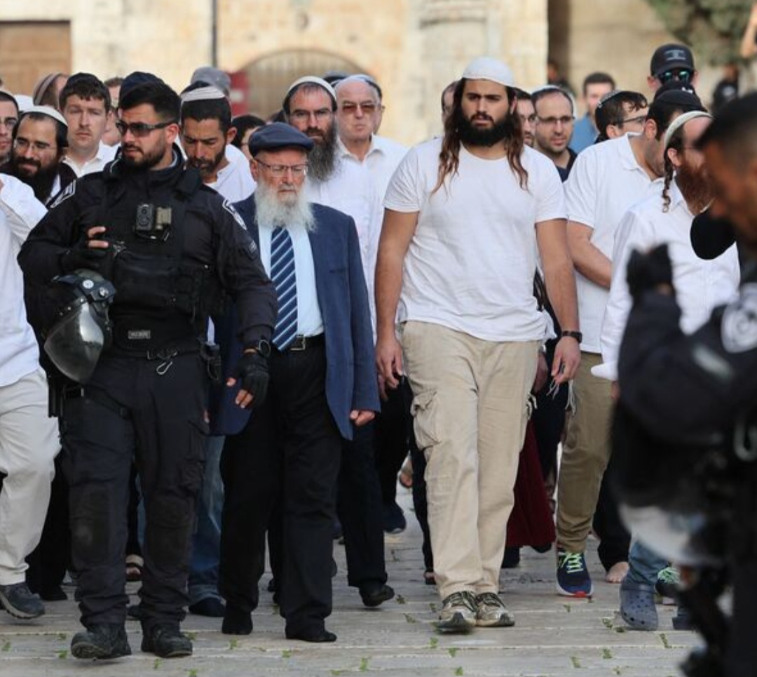 مركز القدس الدولي: إجراءات إغلاق "الأقصى" أو تقييد دخوله يهدف لفرض سيطرة الكيان عليه