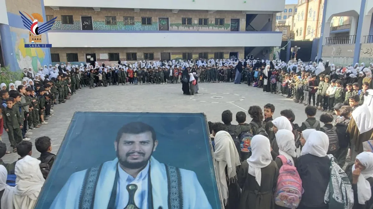وقفات طلابية في أمانة العاصمة مباركة لانتصارات القوات المسلحة