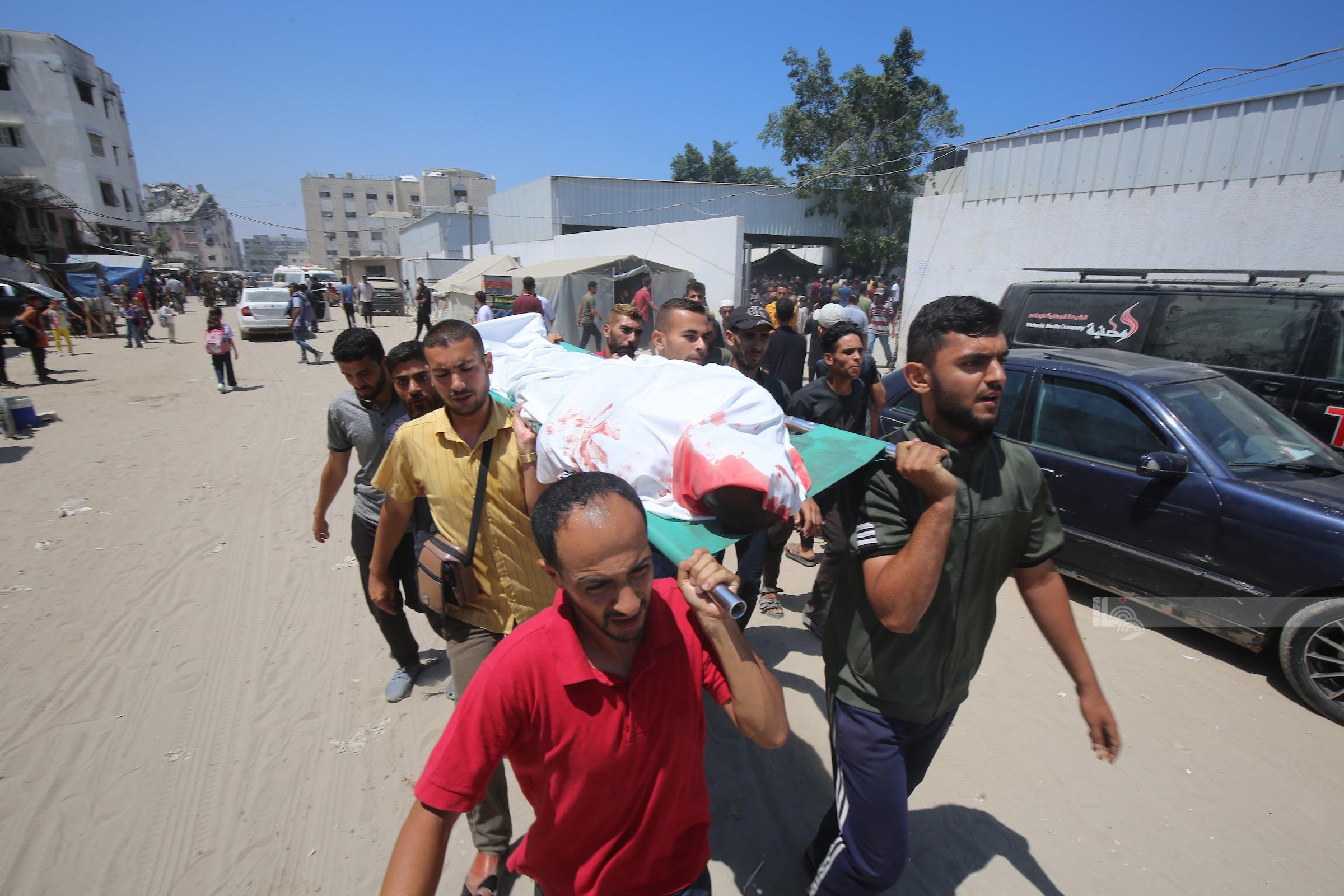 استشهاد 24 فلسطينيا في قصف للعدو الصهيوني لمدينة غزة ومنتظري المساعدات وسط القطاع