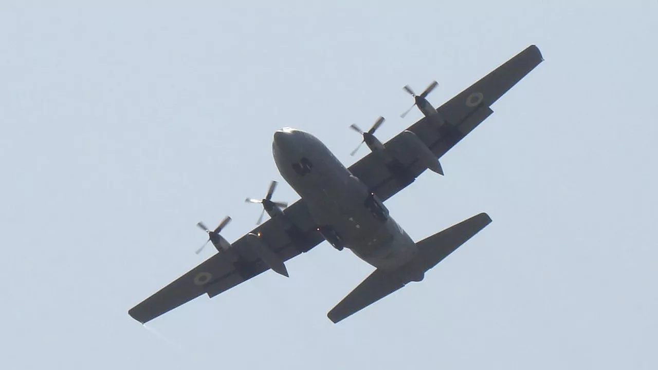 إنقاذ عشرات الأشخاص إثر تحطم طائرة عسكرية كولومبية من طراز "سي-130" 