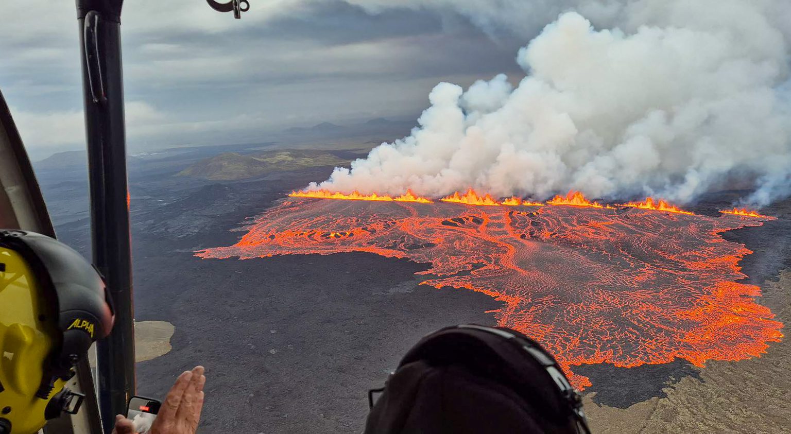 ثوران بركان في شبه جزيرة ريكيانيس في ايسلندا للمرة التاسعة منذ العام 2023