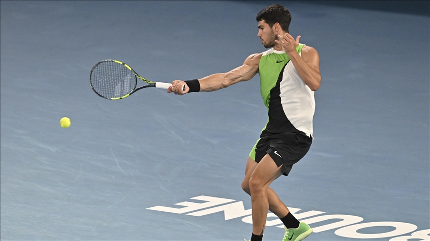 بمباراة ماراثونية استمرت 5 ساعات ونصف.. ألكاراز يبلغ نهائي أستراليا المفتوحة للتنس