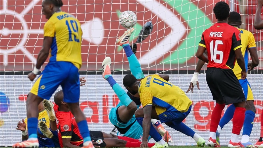 وزارة الرياضة الغابونية تعلّق نشاط منتخبها الأول إثر خروجه من أمم إفريقيا