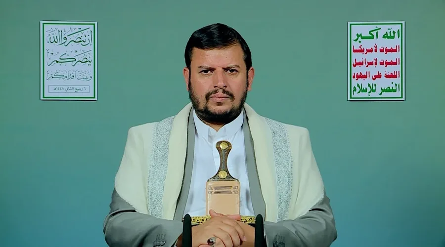 قائد الثورة يتوّجه إلى الله بالحمد والشكر على ما منّ به من انتصارات عظيمة للشعب اليمني
