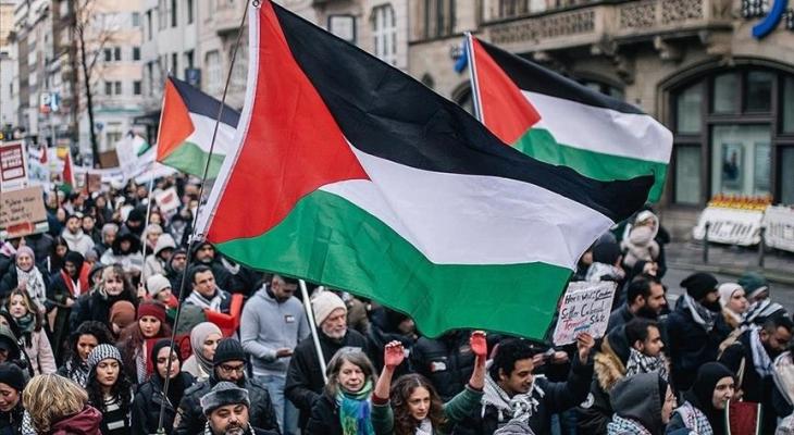 مظاهرة في العاصمة الألمانية تندد بقمع الأصوات المؤيدة لفلسطين