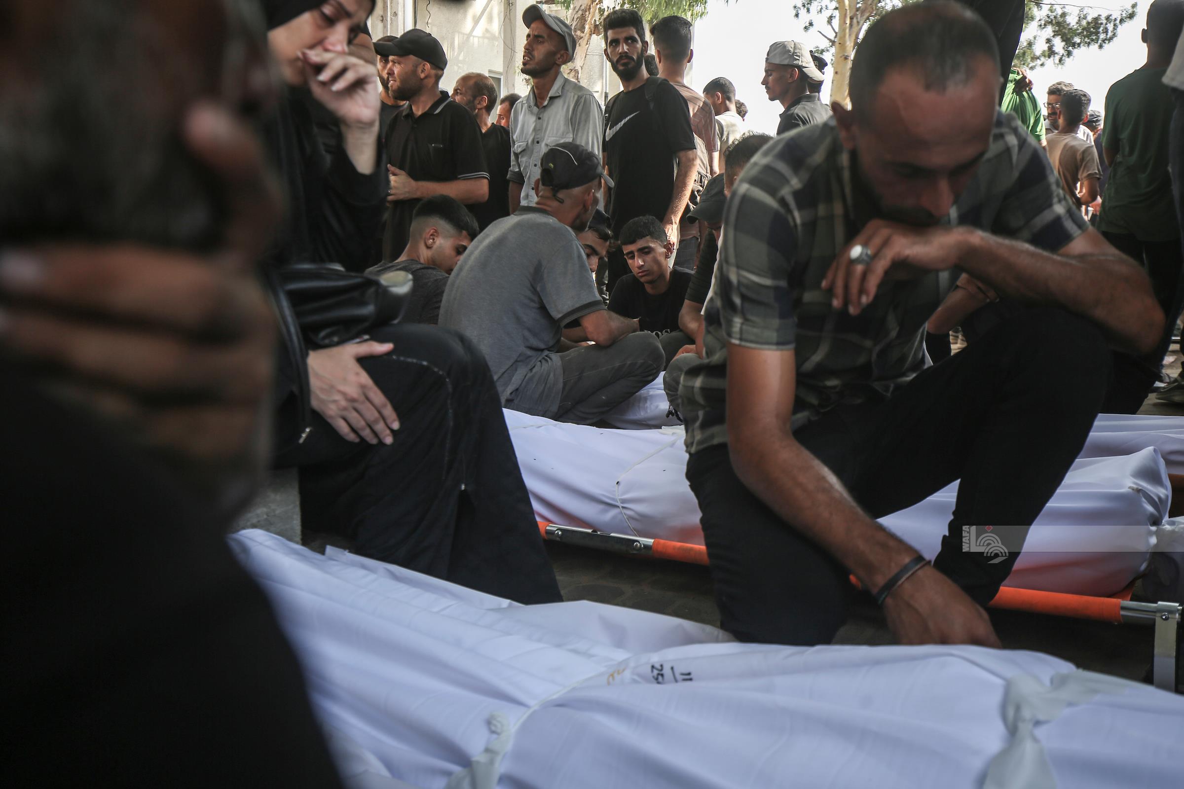  استشهاد 3 فلسطينيين وإصابة آخرين في قصف للعدو الصهيوني غرب غزة
