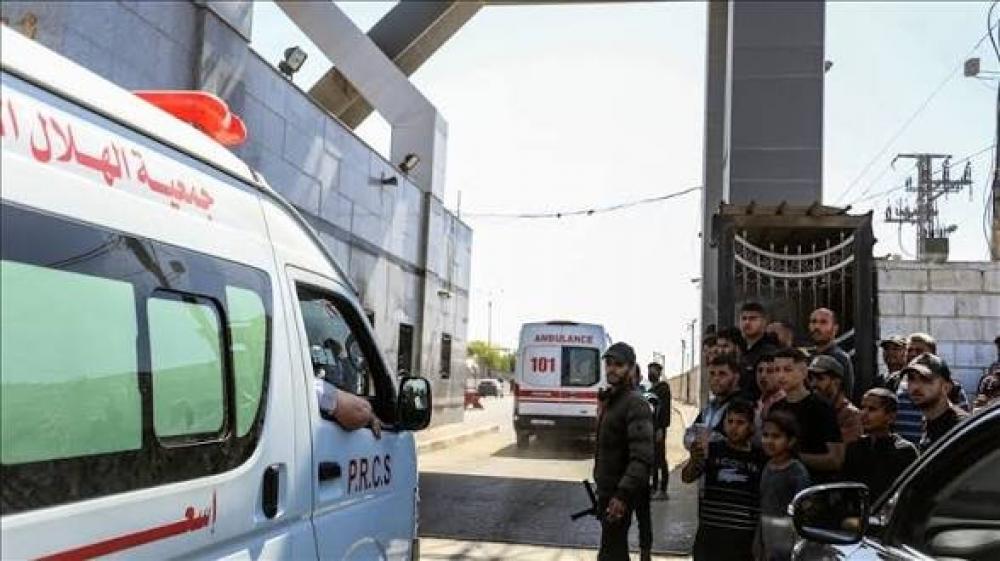 خروج 103 مرضى ومواطنين فلسطينيين من غزة عبر معبر كرم أبو سالم