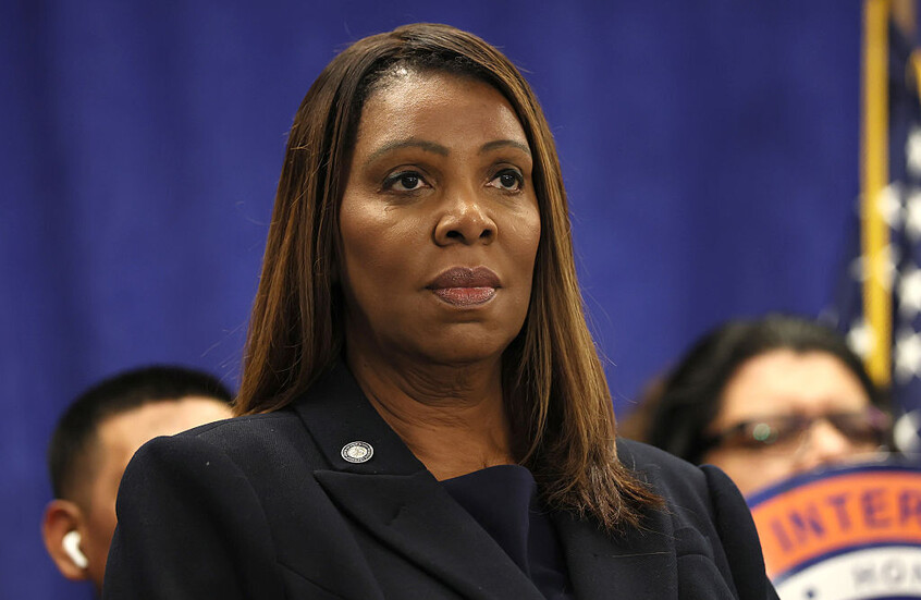 نيويورك في مواجهة مع ترامب.. المدعية العامة تدعو السكان لتوثيق انتهاكات أجهزة الهجرة نيويورك في مواجهة مع ترامب.. المدعية العامة تدعو السكان لتوثيق انتهاكات أجهزة الهجرة