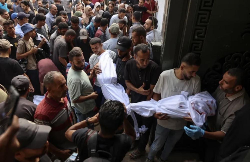 ارتفاع عدد شهداء الإبادة الإسرائيلية بغزة إلى 69 ألفا و733