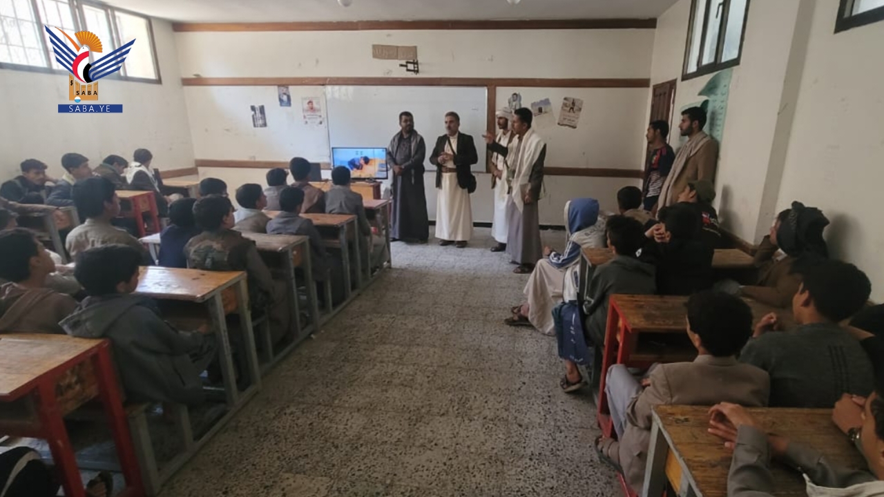 تفقد الأنشطة الصيفية بمركز الحشحوش في مديرية الثورة بالأمانة