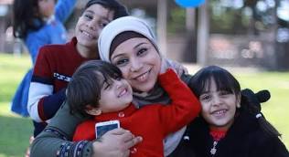 "التجمع الإعلامي الديمقراطي" ينعى الصحفية الفلسطينية آمال شمالي