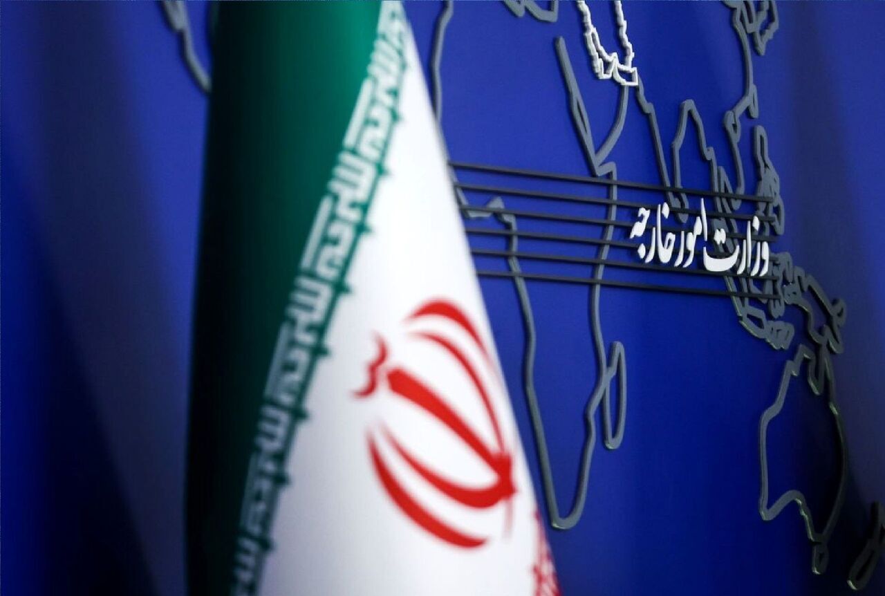 طهران: تعاون بريطانيا مع أمريكا في الهجوم على إيران تواطؤ في جريمة العدوان