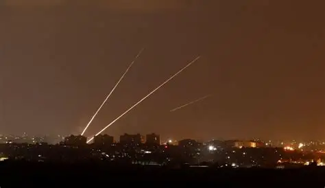 جيش العدو: إطلاق صفارات الإنذار في مستوطنات غلاف غزة