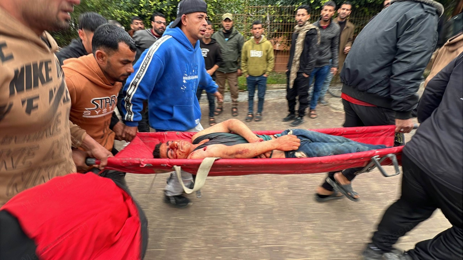 استشهاد 5 فلسطينيين باستهداف إسرائيلي على مخيم المغازي وسط القطاع
