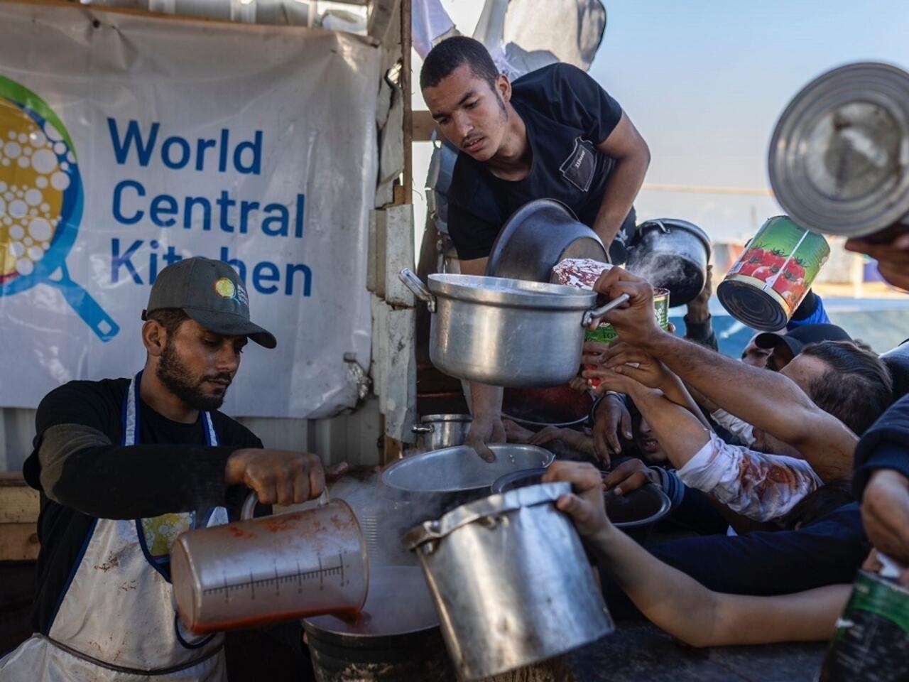  المطبخ العالمي يعلن مقتل أحد متطوعيه في غزة بقصف للعدو الإسرائيلي
