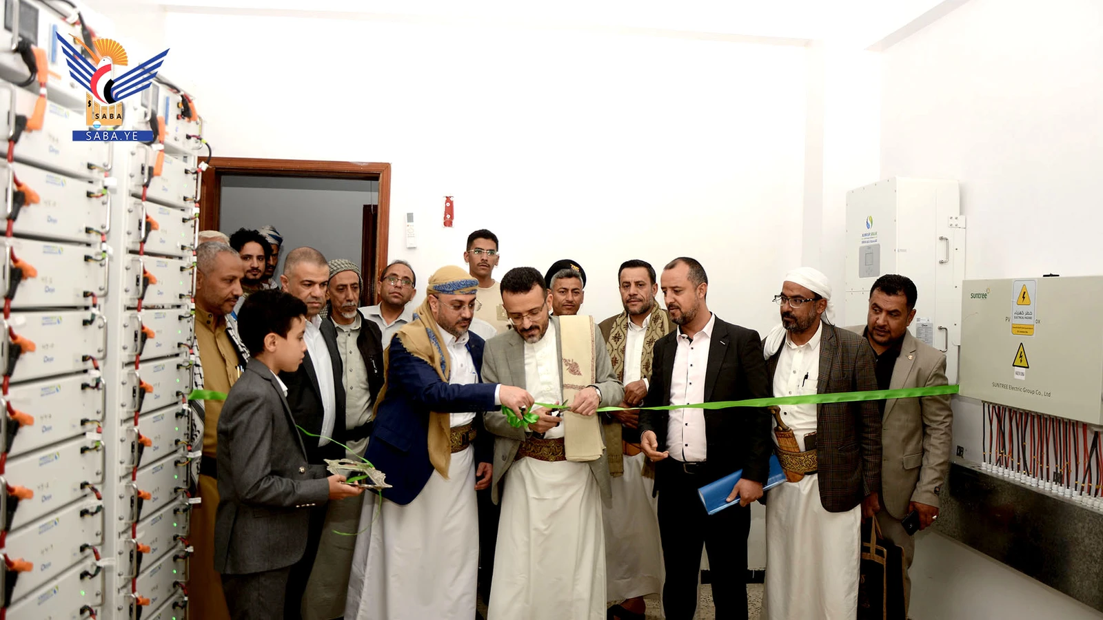 نائب وزير العدل يُدّشن العمل بمنظومة الطاقة الشمسية لمباني الوزارة والهيئات القضائية