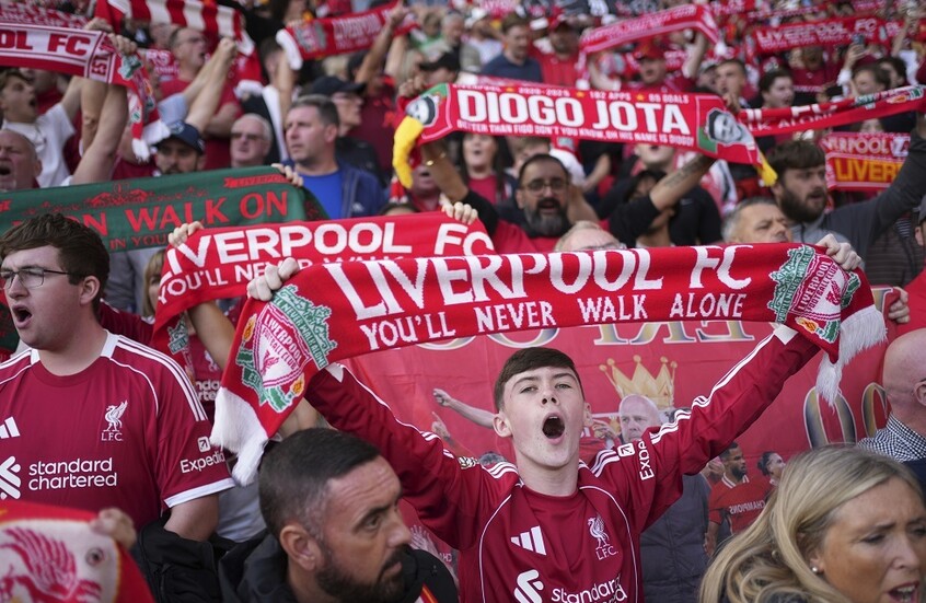 ليفربول ينتزع فوزا ثمينا من ضيفه أرسنال في الدوري الإنجليزي ليفربول ينتزع فوزا ثمينا من ضيفه أرسنال في الدوري الإنجليزي
