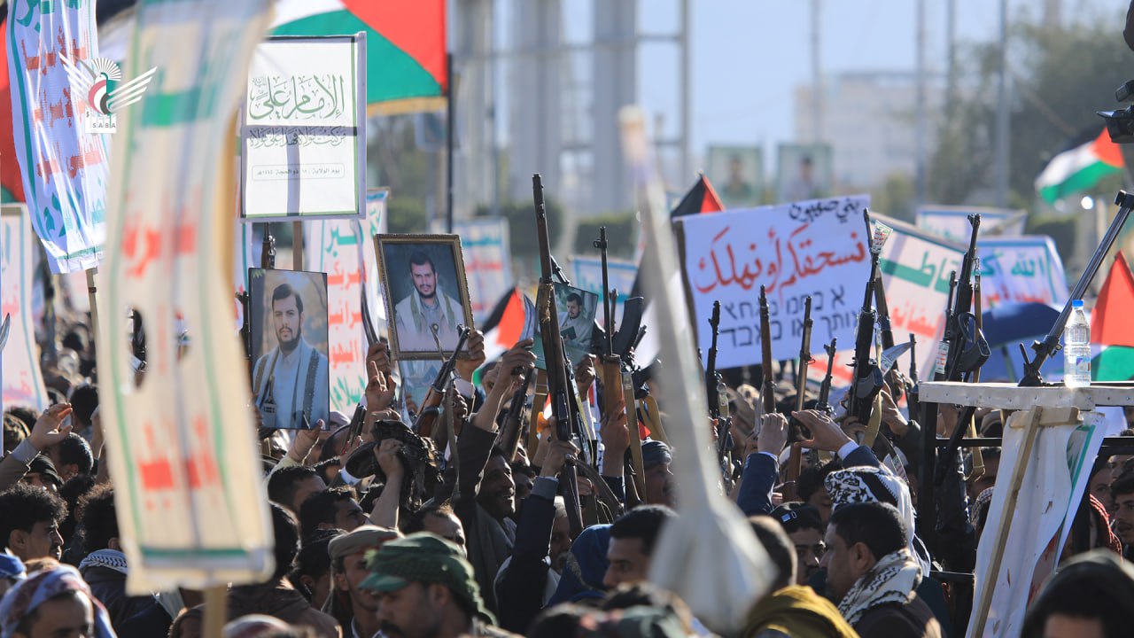 اليمن يتحدى ثلاثي الشر: أميركا وبريطانيا و"إسرائيل" اليمن يتحدى ثلاثي الشر: أميركا وبريطانيا و"إسرائيل"