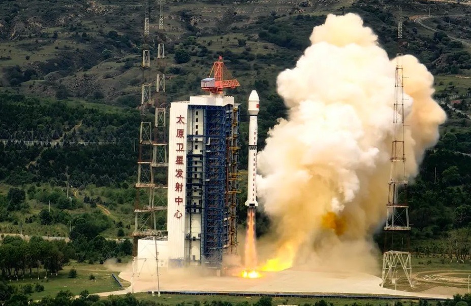 الصين تطلق قمراً جديداً لاستشعار الأرض عن بعد بنجاح الصين تطلق قمراً جديداً لاستشعار الأرض عن بعد بنجاح